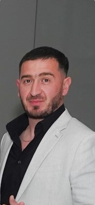 Portrait of Alex Kadirov, Realtor / Sales Associate